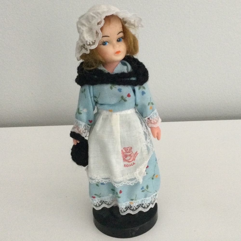 Vintage International Doll - Australia